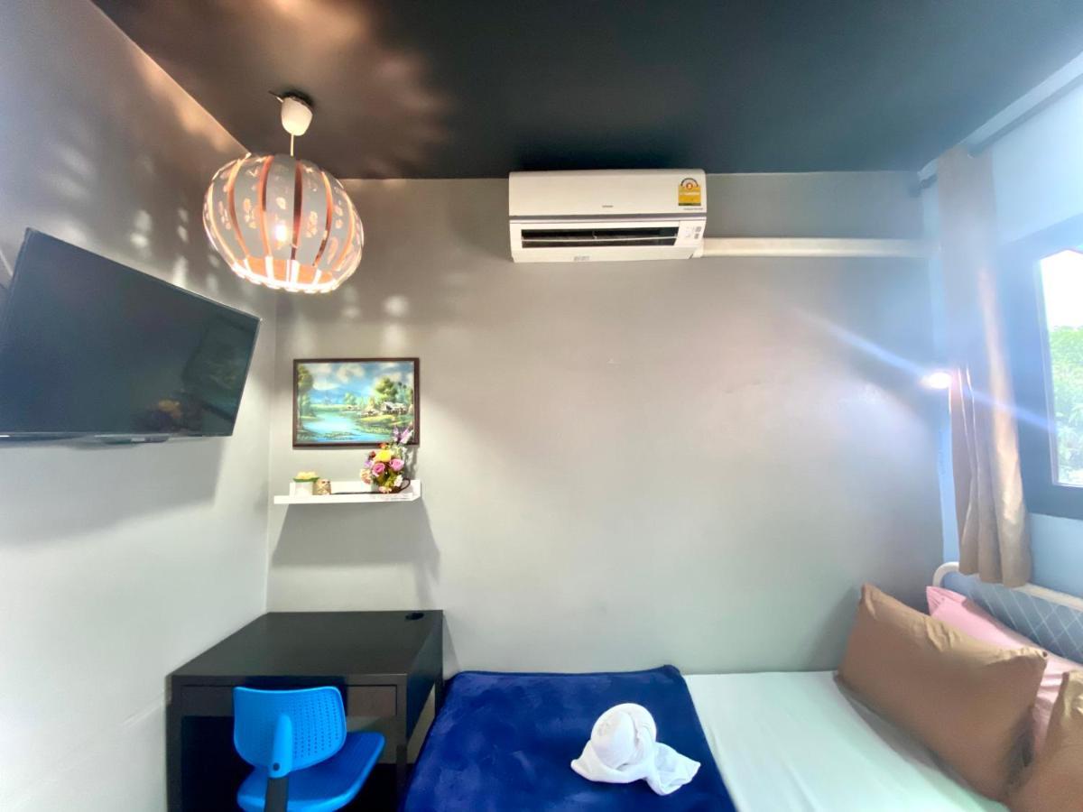 4j Guest house