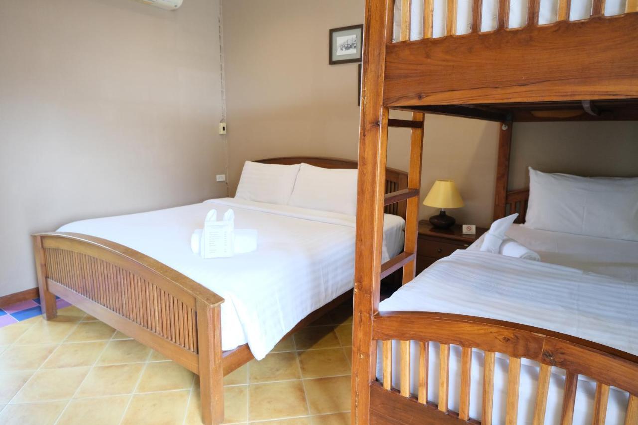 Feung Nakorn Balcony And Cafe 3*