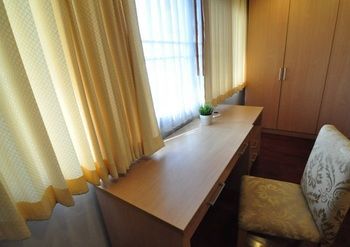 Alberry Place Hotel
