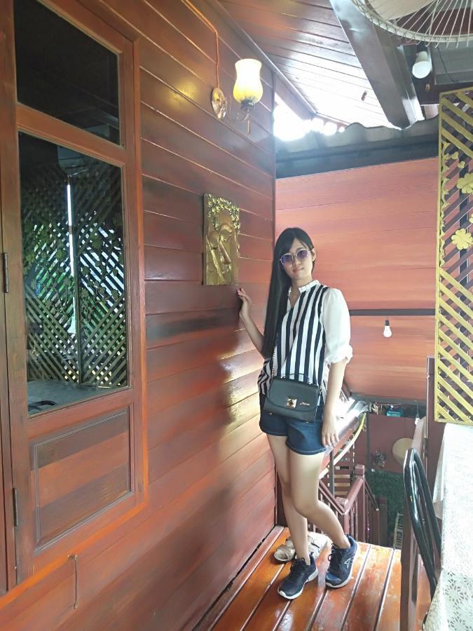 Ruenthip Rumah tetamu 3*
