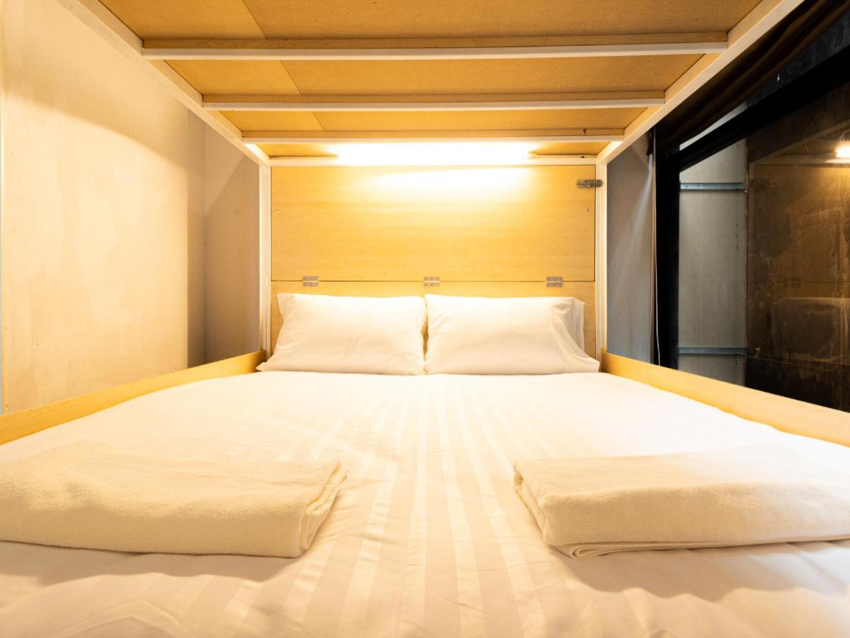 Hostel Khaosan Social Capsule