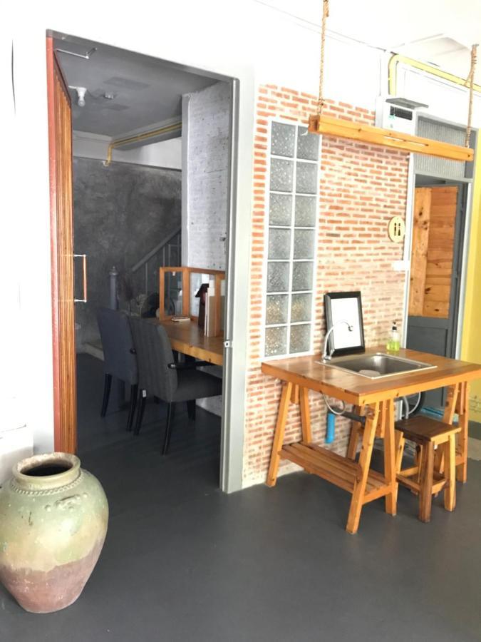 Hostel Nesuto Hostel&cafe Ramkamhaeng 52 *