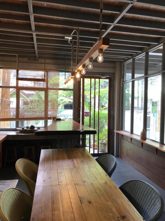 Nesuto Hostel&cafe Ramkamhaeng 52 * Bangkok