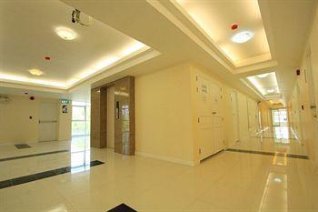 Grow Residences Hotel