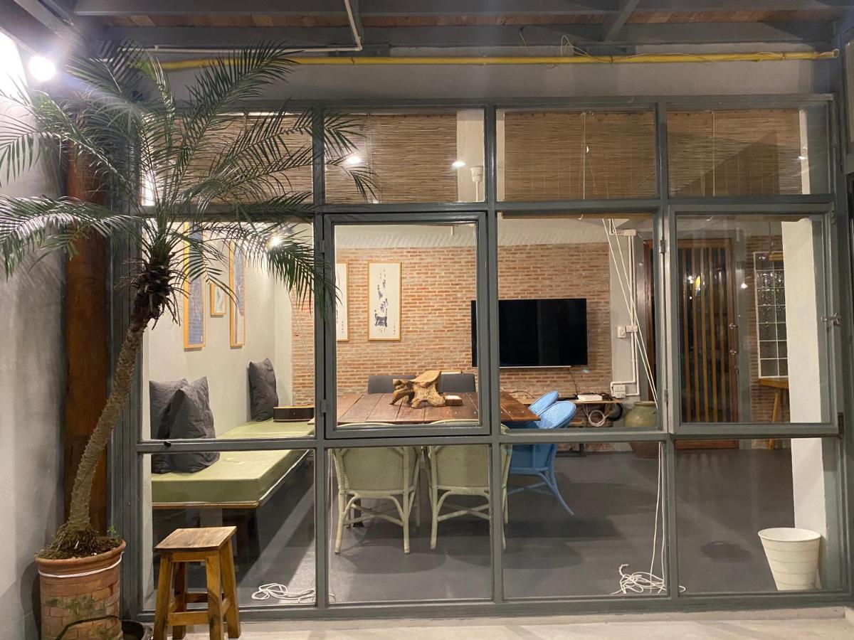 Hostel Nesuto Hostel&cafe Ramkamhaeng 52 *