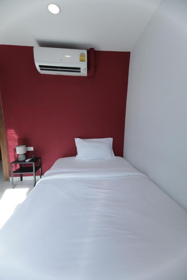 Hotel Wire Prakhanong