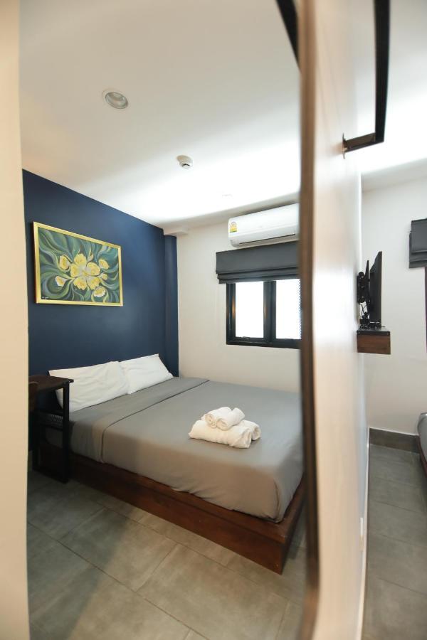 Hotel Wire Prakhanong 2*