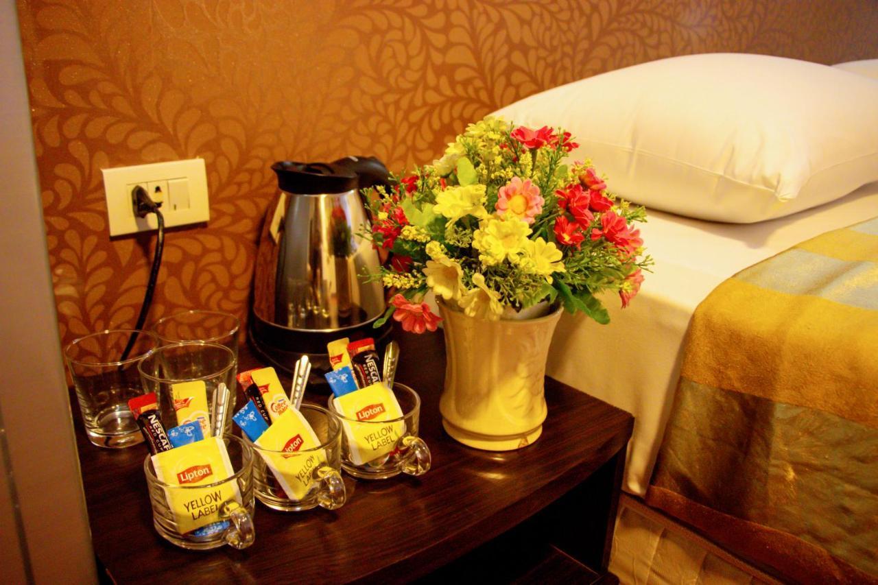 Visiting Card & * Bangkok