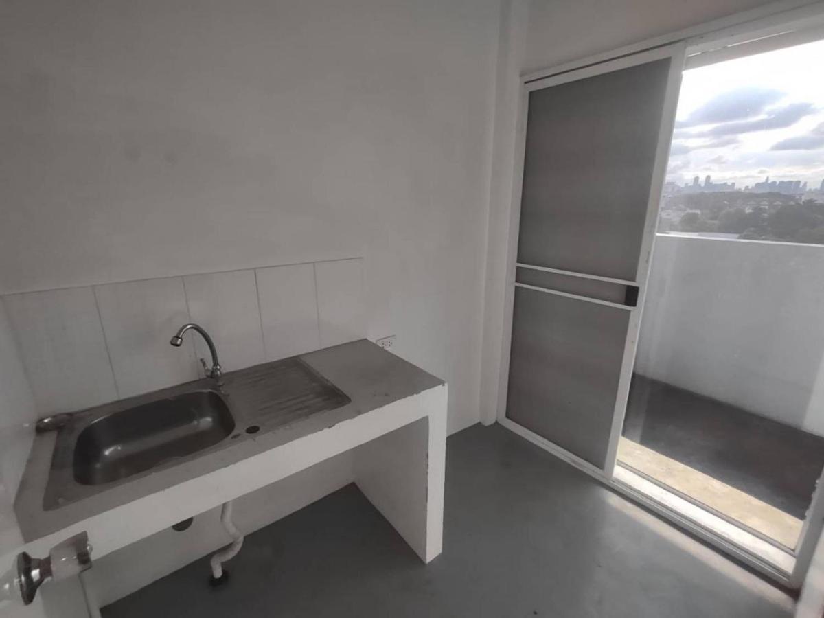 8 Apartment
