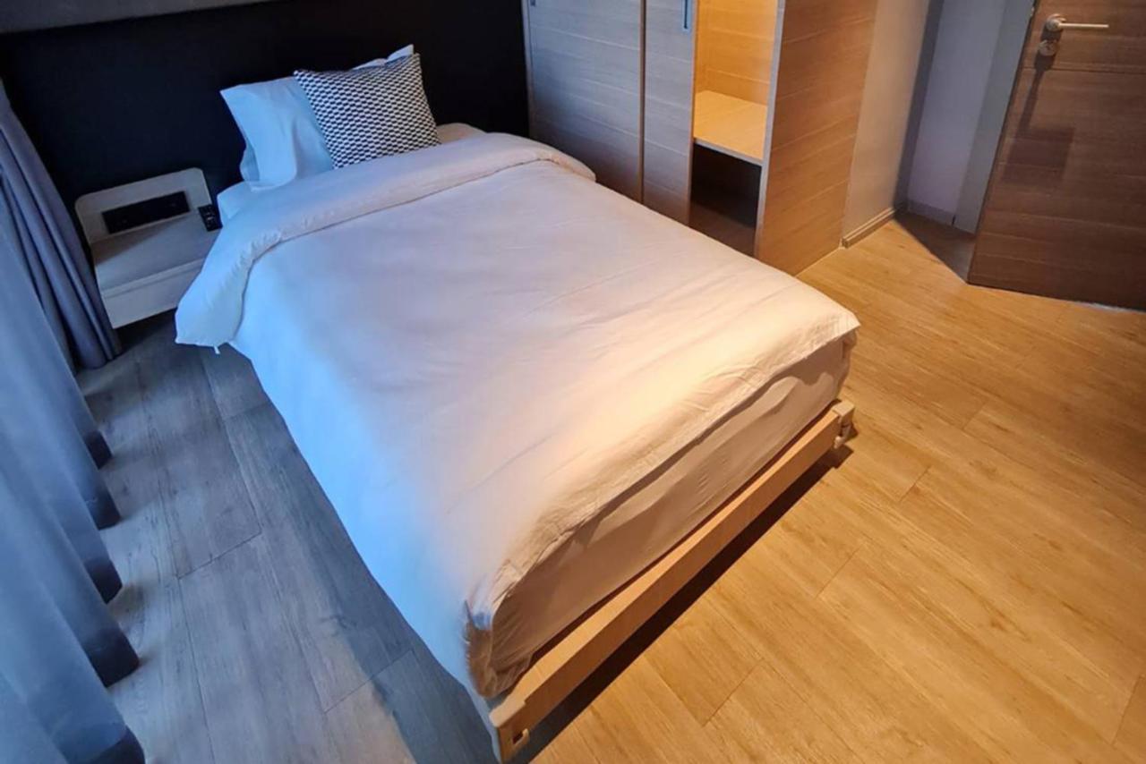 Voque & Serviced Sukhumvit 51 4*