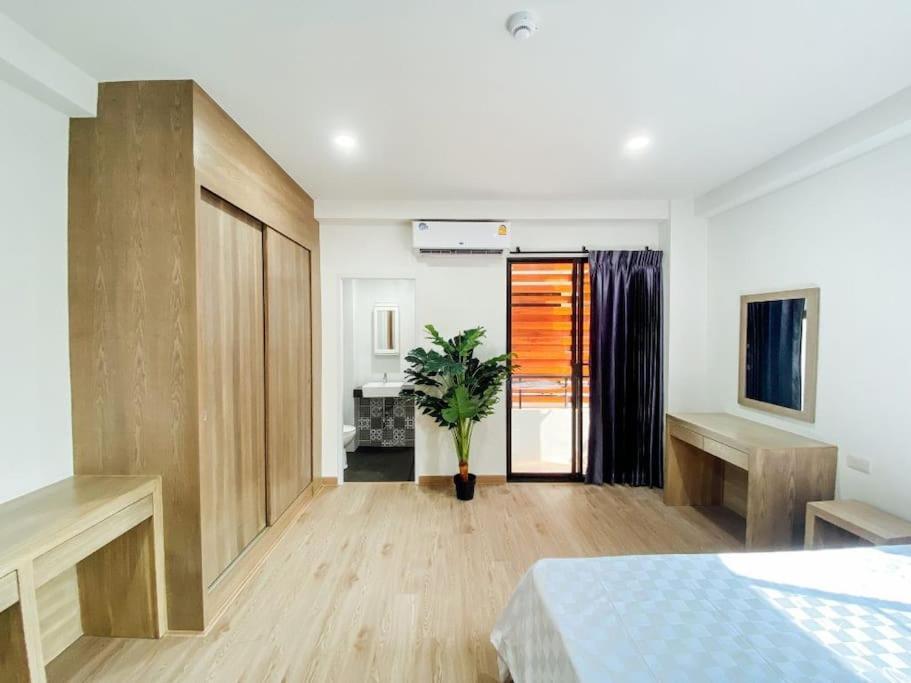 Gp House - Studio Sukhumvit Near Bts Apartment