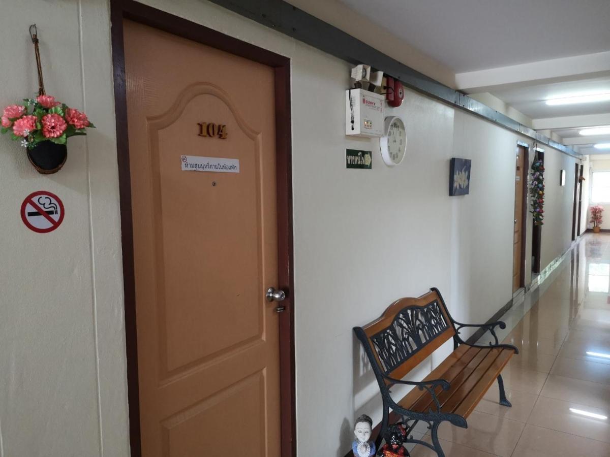 Apartment Noppakorn Mansion อพาร์ทเม้นท์ นพกรณ์ แมนชั่น