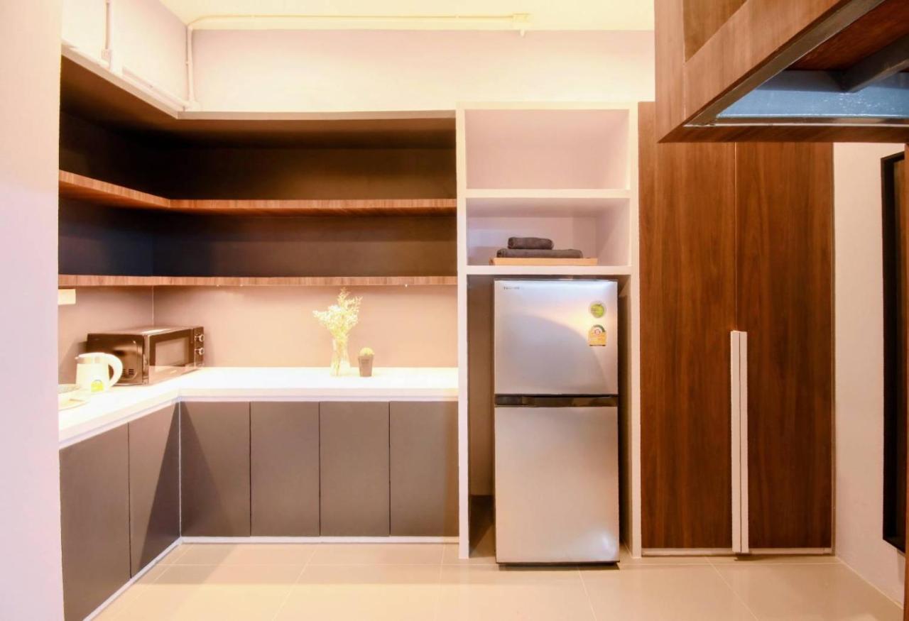 C2 Phayathai Apartment *