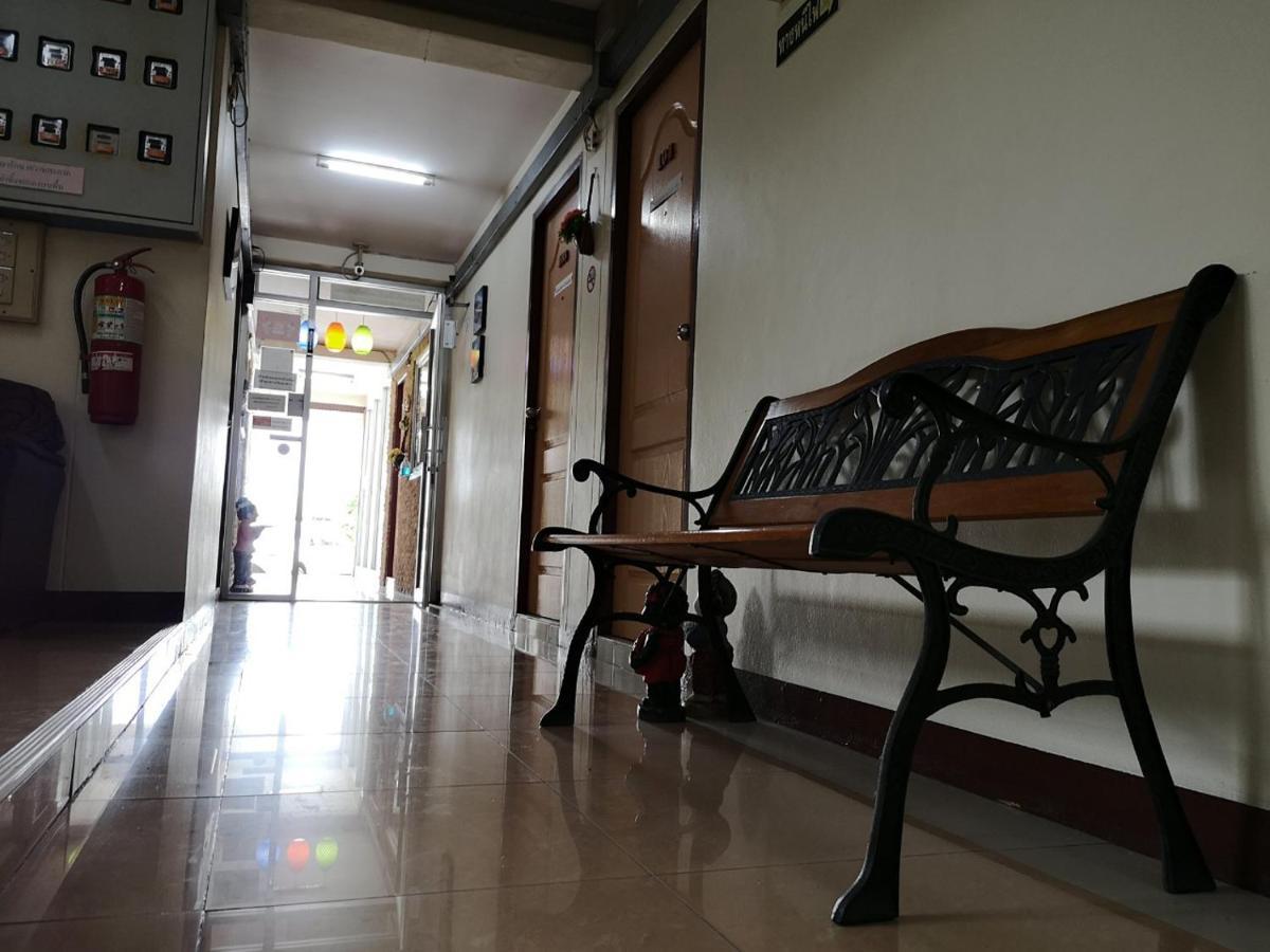 Apartment Noppakorn Mansion อพาร์ทเม้นท์ นพกรณ์ แมนชั่น