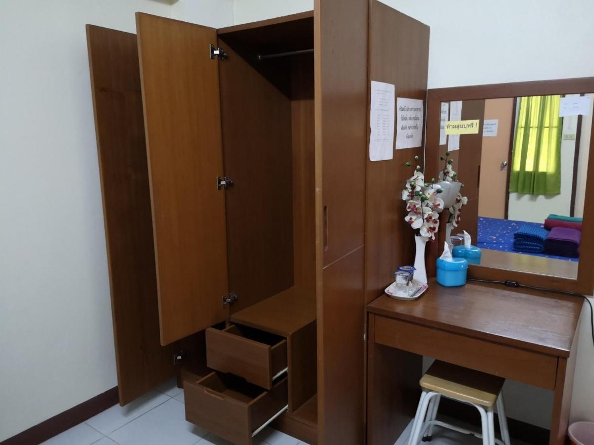 Apartamento Noppakorn Mansion อพาร์ทเม้นท์ นพกรณ์ แมนชั่น