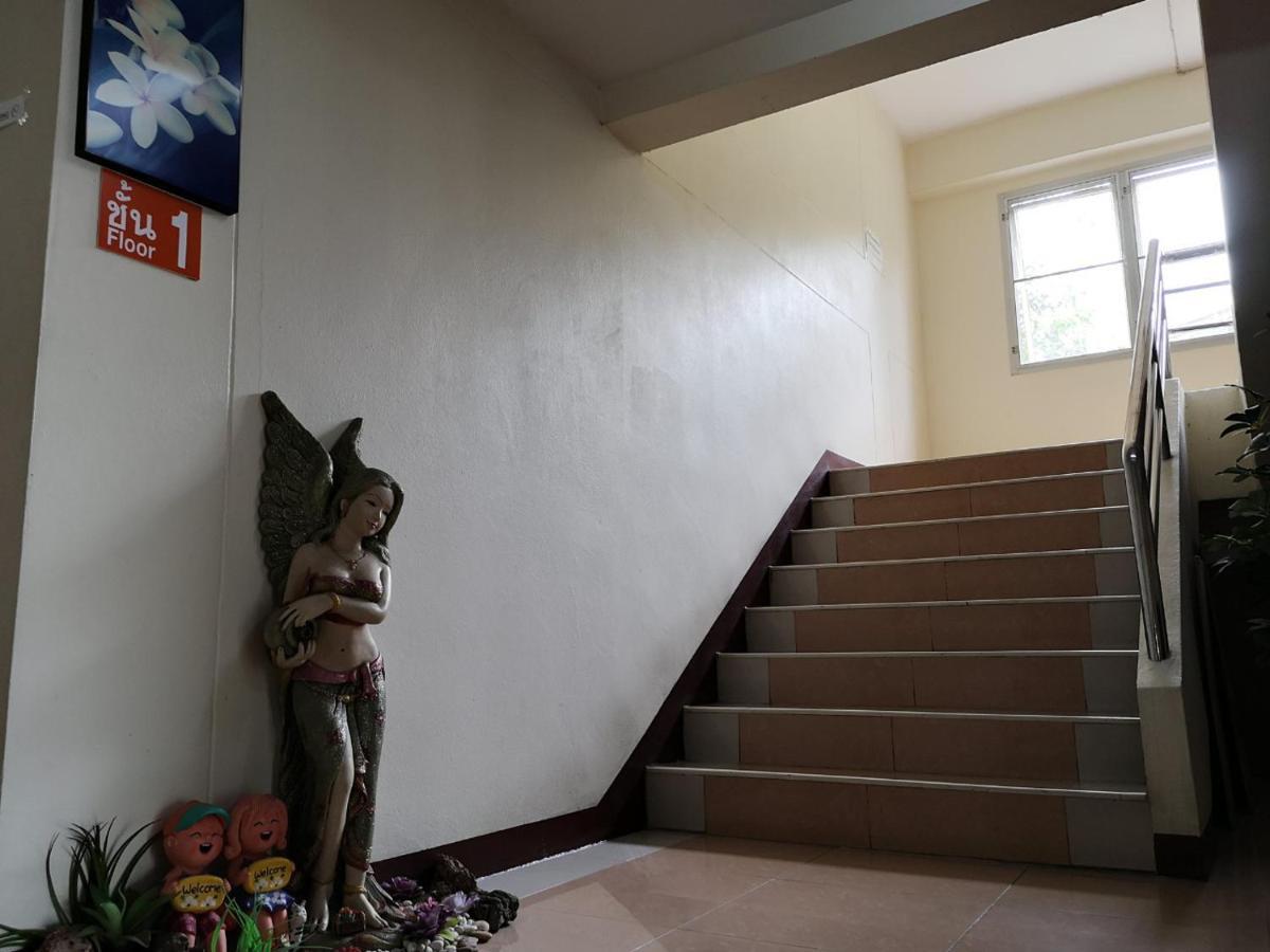 Noppakorn Mansion อพาร์ทเม้นท์ นพกรณ์ แมนชั่น Apartment *