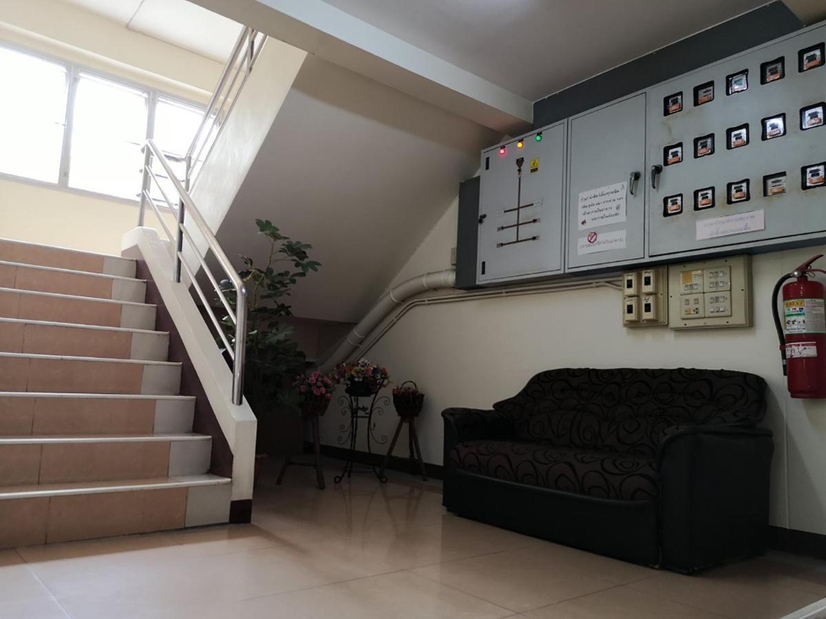 Noppakorn Mansion อพาร์ทเม้นท์ นพกรณ์ แมนชั่น Apartment Bangkok