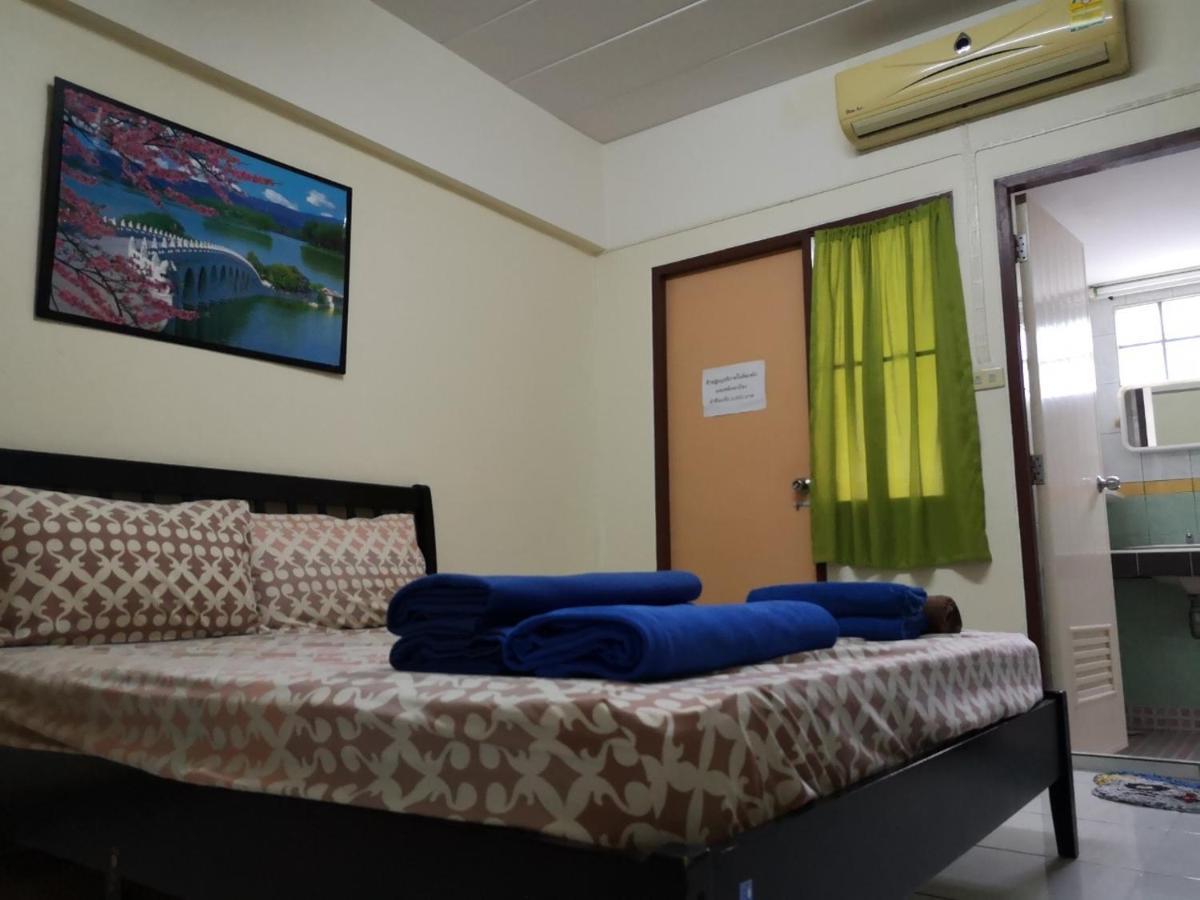 Apartamento Noppakorn Mansion อพาร์ทเม้นท์ นพกรณ์ แมนชั่น