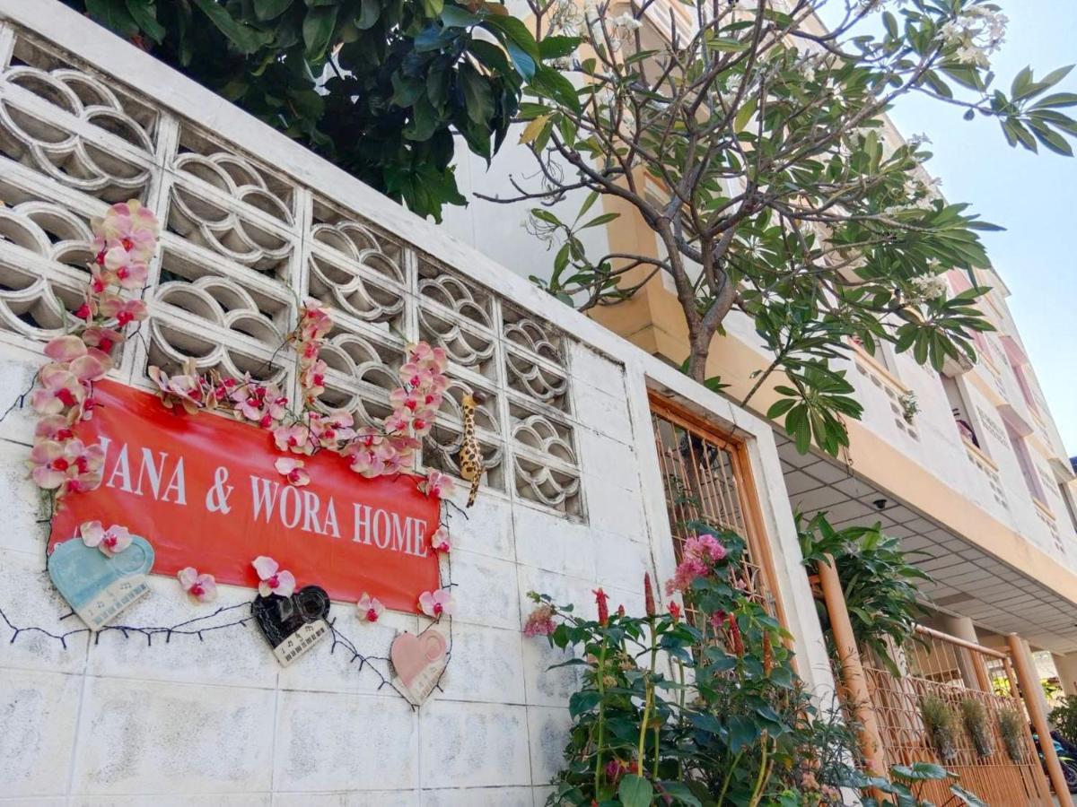 Apartment Airport Convenience Inn: Breakfast & Quick Transit Access Bangkok