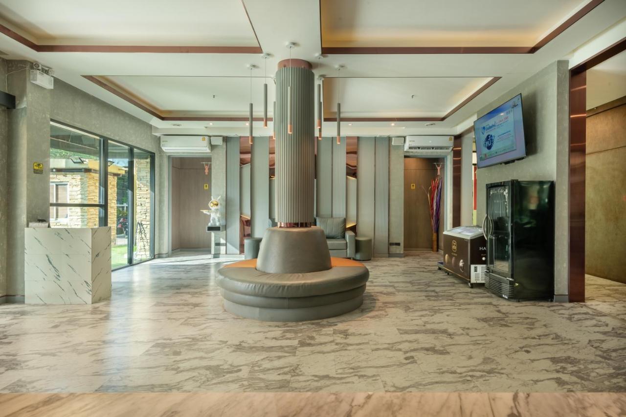 Qiu Sukhumvit Sha 4*