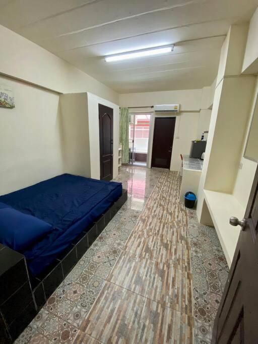 Ratanawong Place 801 Apartment *