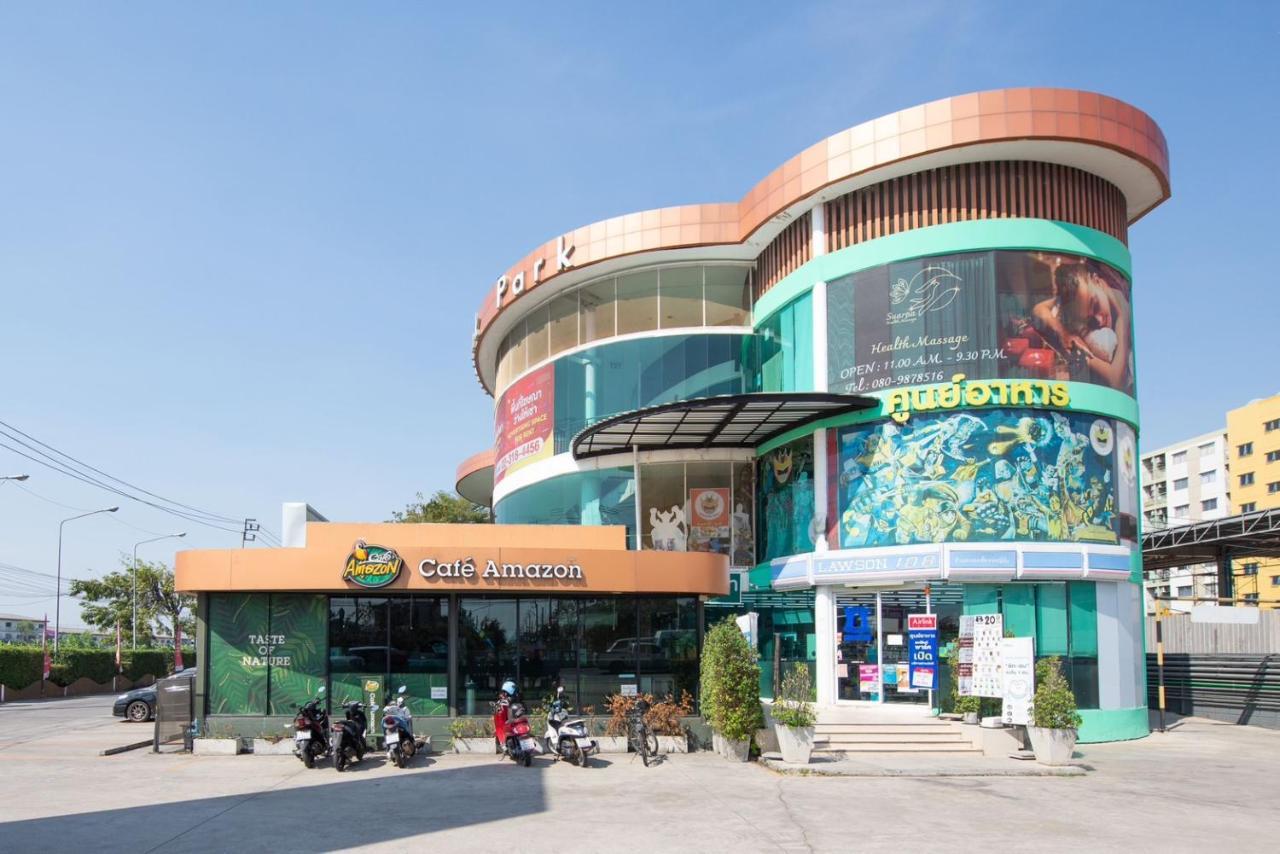 Lovely Next To Bkk Airport, Food Marts, Quiet Place To Pangsapuri