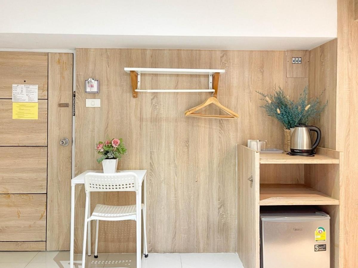 48 Donmuang Airport Hotel 3*