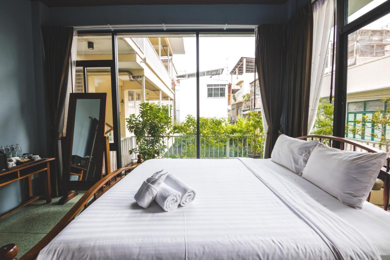 Feung Nakorn Balcony And Cafe 3*