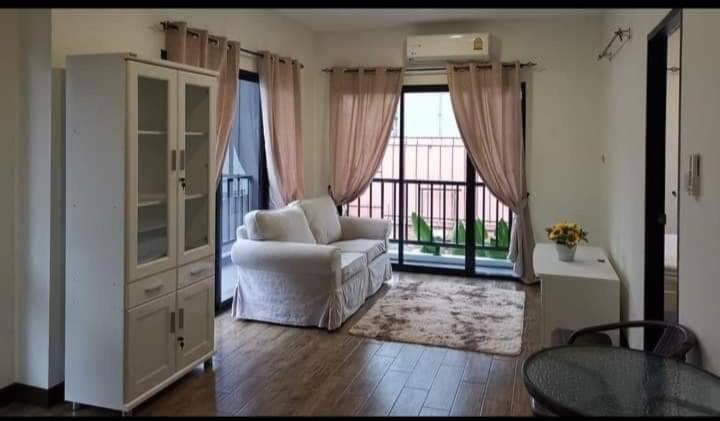 Rm303 36 * Bangkok