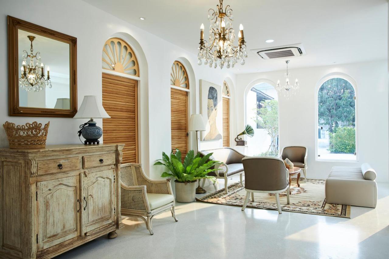 Arpo Pool Riverside Villa Bangkok