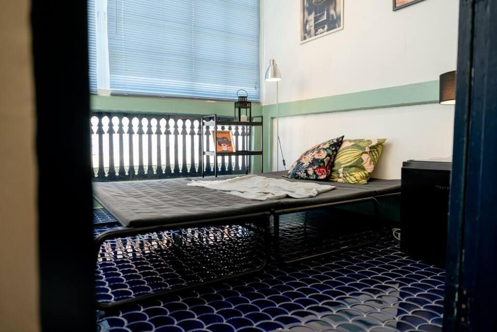 Townhome W/ Workstation-2mins To Food-fun-metro *