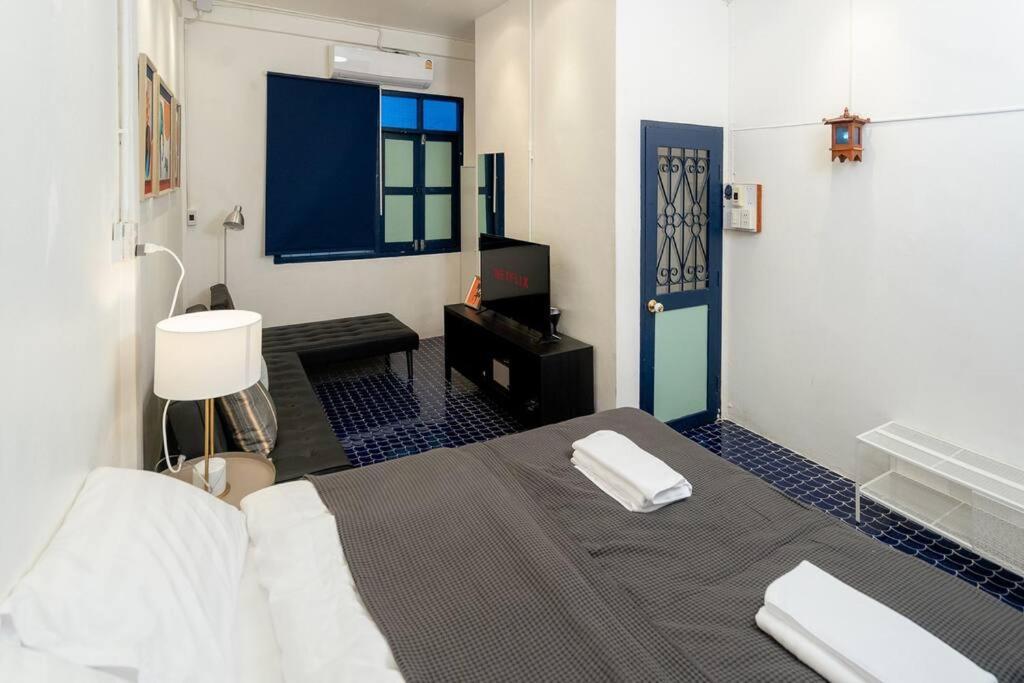 Vakantiehuis Townhome W/ Workstation-2mins To Food-fun-metro Bangkok