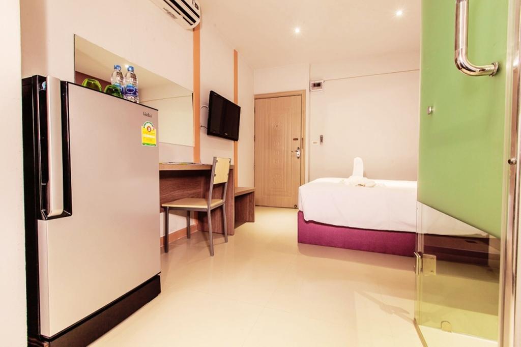 D Day Hotel