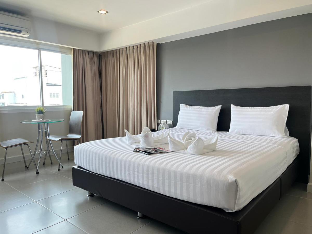 14 Living Hotel