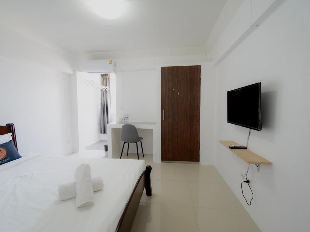 Roomquest Suvarnabhumi Ladkrabang 42 Pangsapuri *