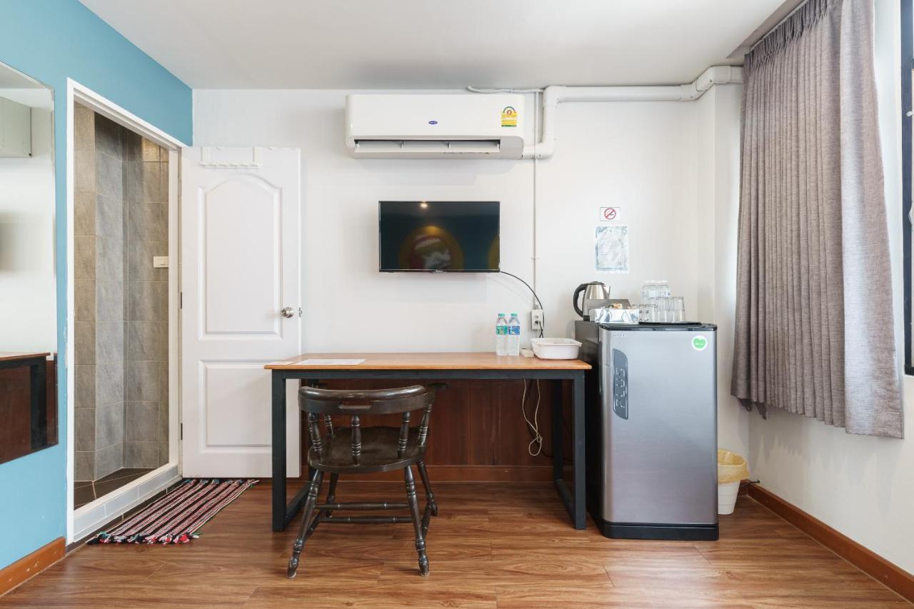 99 Khaosan Hostel *
