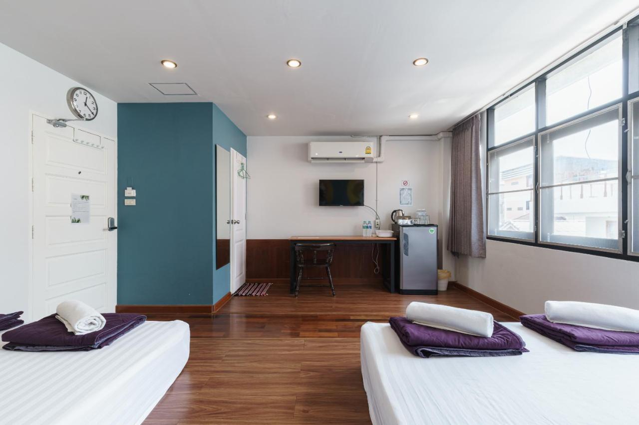 99 Khaosan Albergue *