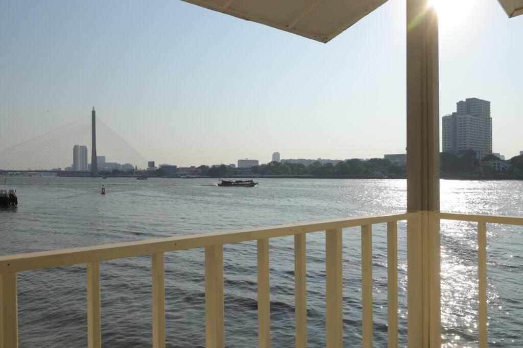 Vakantiehuis Riverfront House/chao Phraya River/baan Rimphraya *