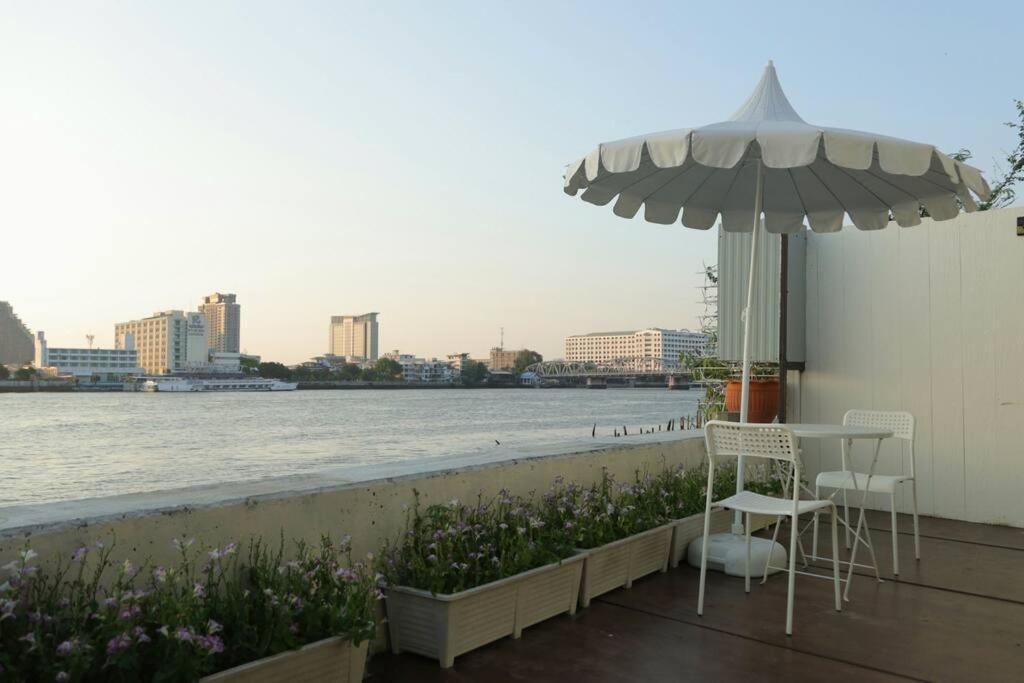 Riverfront House/chao Phraya River/baan Rimphraya * Bangkok