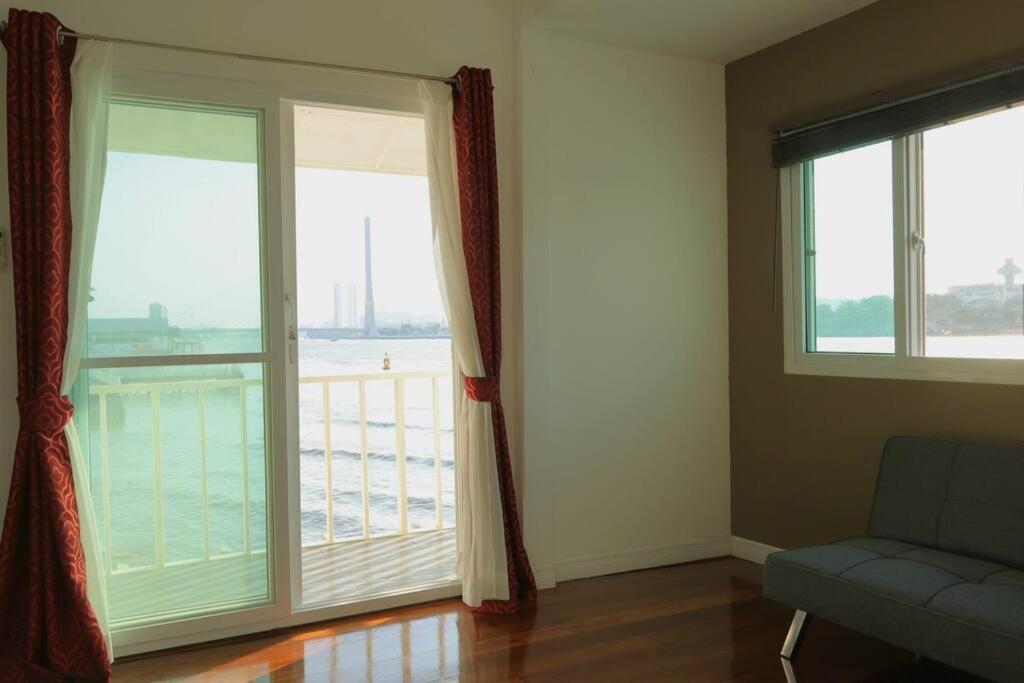 Vakantiehuis Riverfront House/chao Phraya River/baan Rimphraya