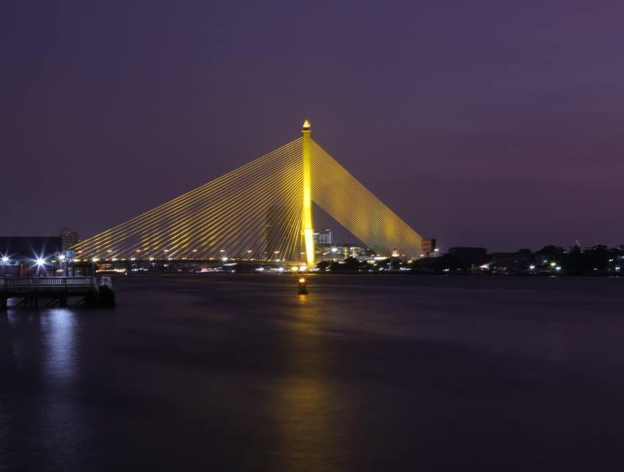 Riverfront House/chao Phraya River/baan Rimphraya Vakantiehuis