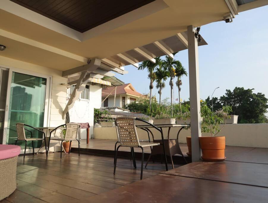 Riverfront House/chao Phraya River/baan Rimphraya Bangkok