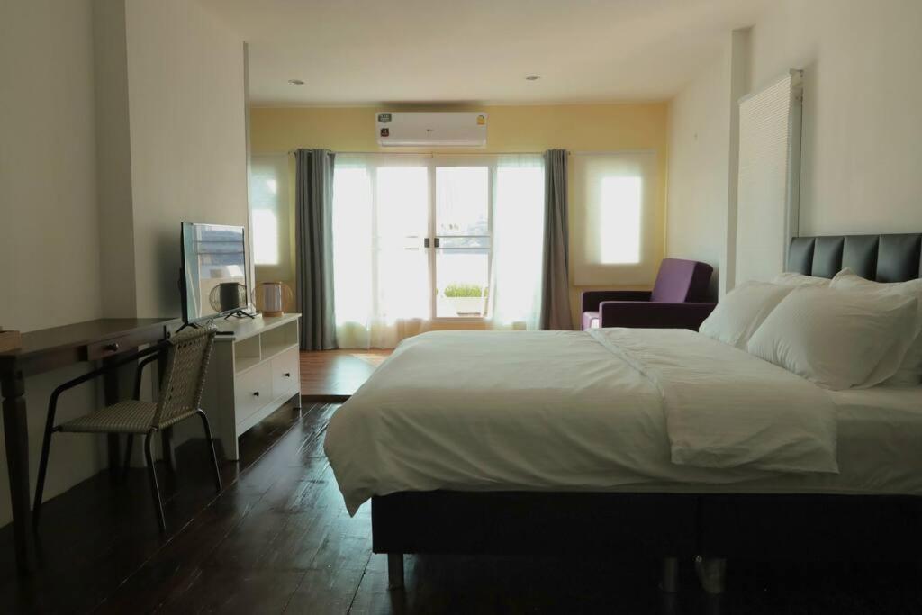 Riverfront House/chao Phraya River/baan Rimphraya Vakantiehuis