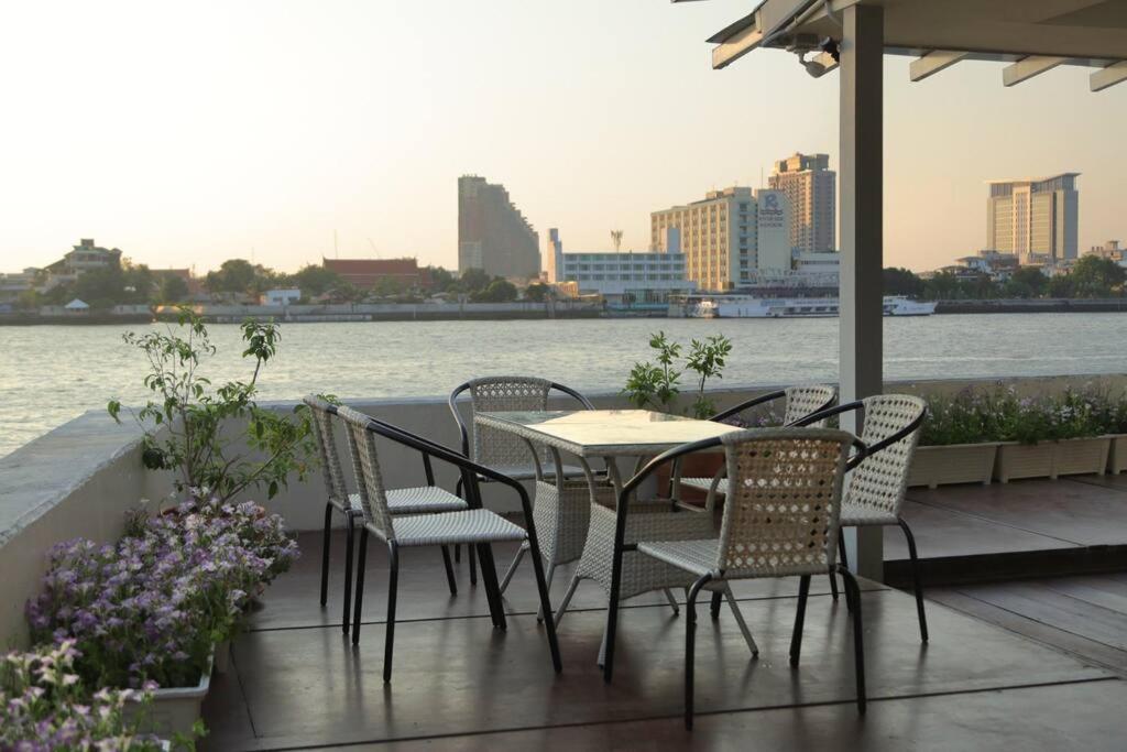 Riverfront House/chao Phraya River/baan Rimphraya *