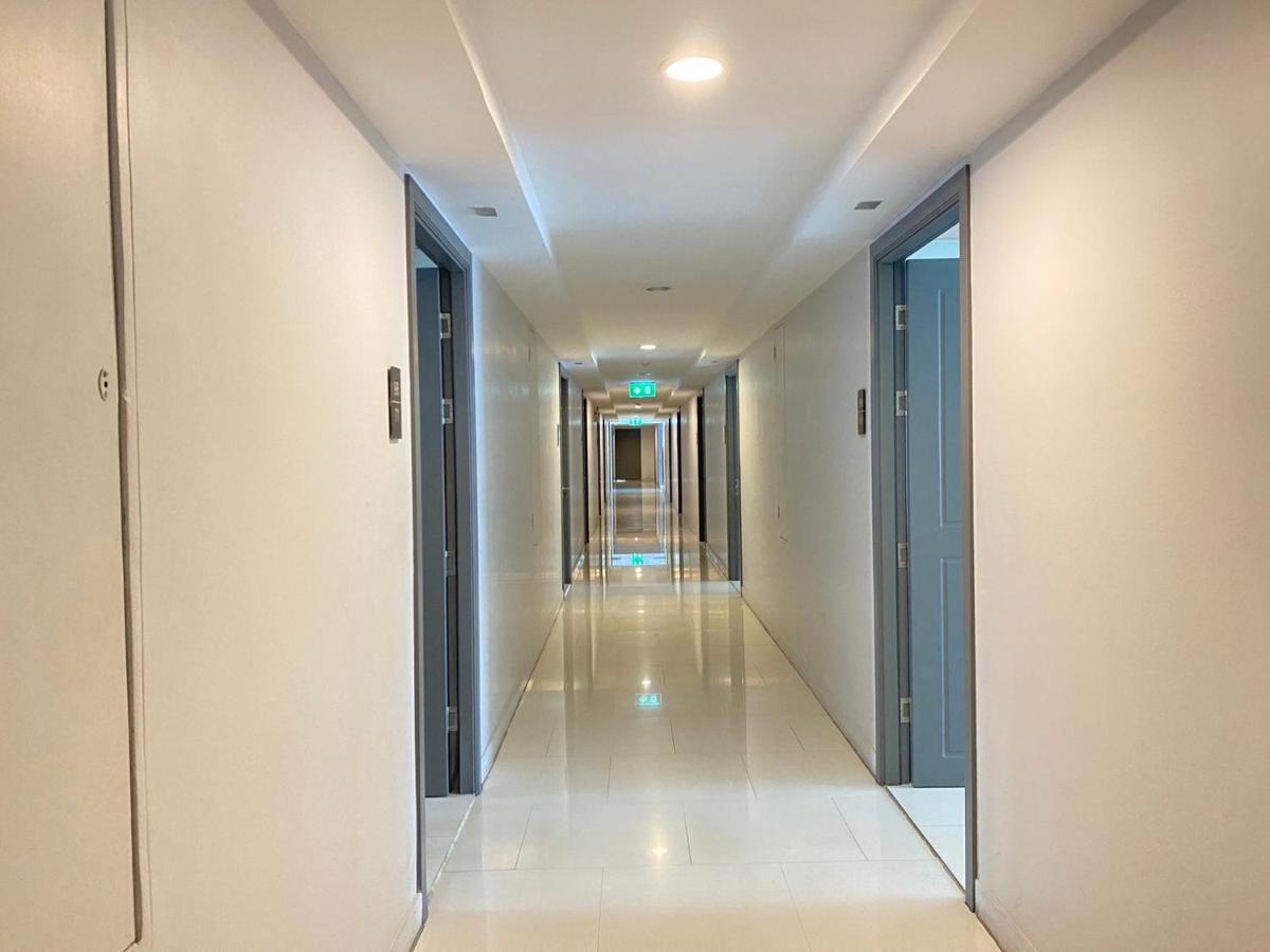 Elements Srinakarin Apartemen