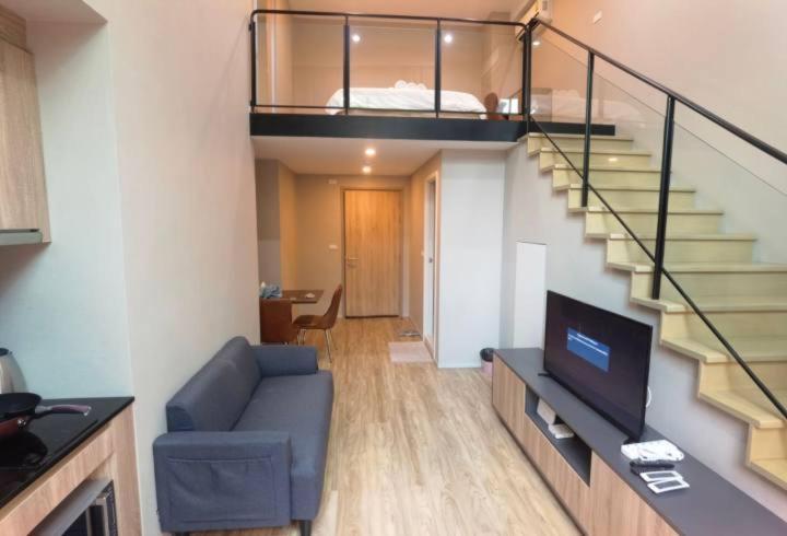 Blossom Sathorn Hospitality （曼谷高端酒店公寓） Apartment