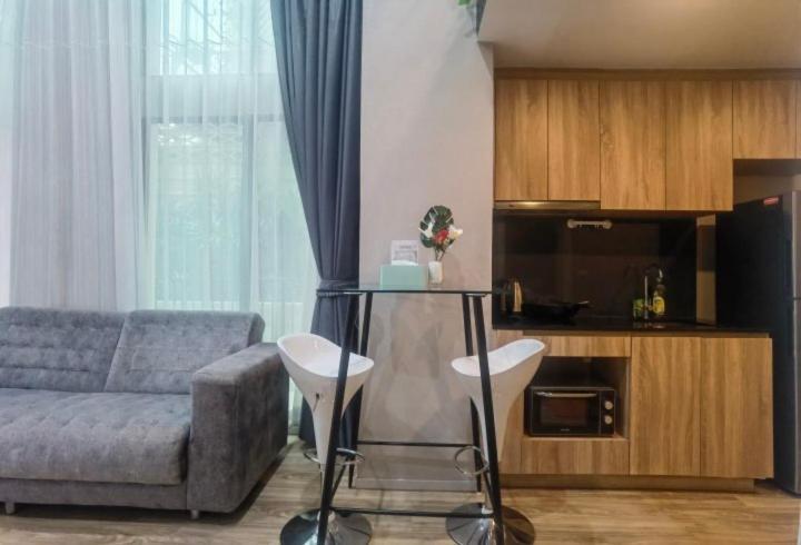 Blossom Sathorn Hospitality （曼谷高端酒店公寓） Apartment