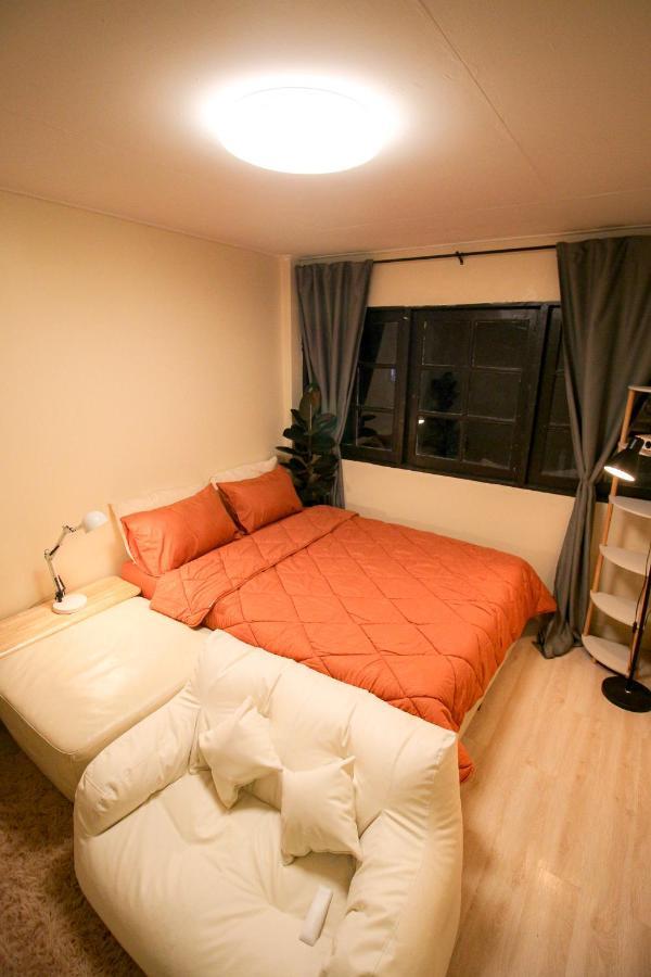 Napshot Guest house *