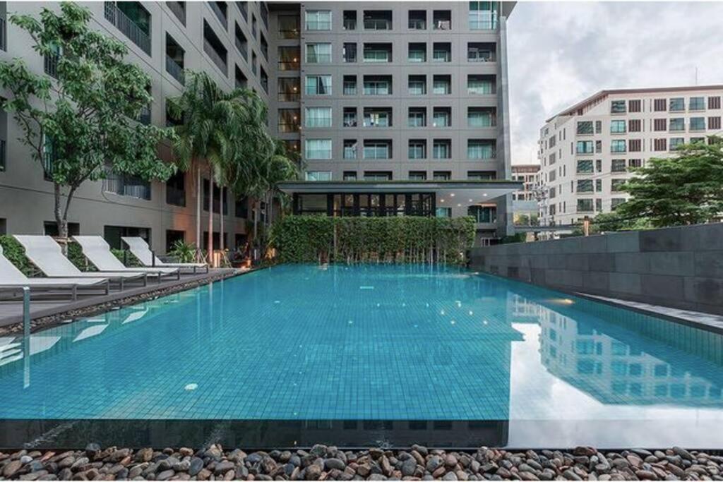 Apartamento Bts Phrom Phomg /sukhumvit Road *