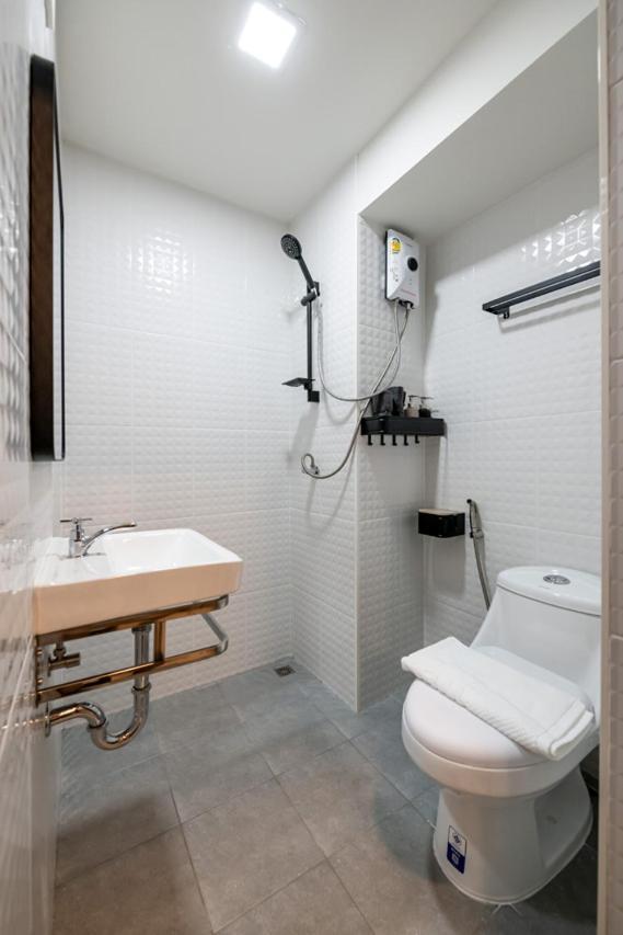 C2 Phayathai Apartment